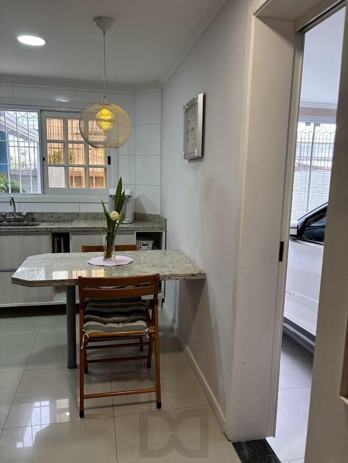 Casa em Condomínio com 3 Dormitórios, Suíte, Sótão e 2 Vagas — foto 36