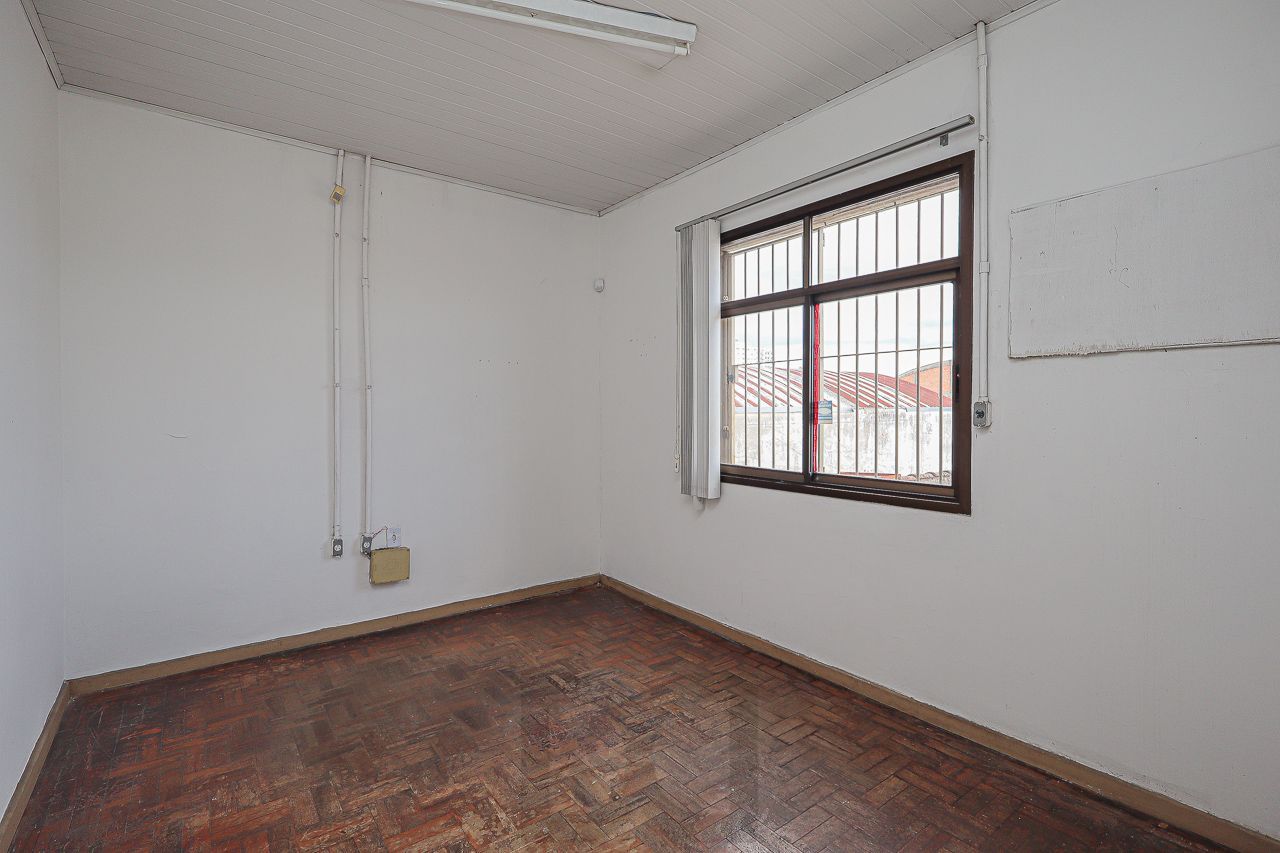 Prédio Comercial com entrada para caminhão — foto 21