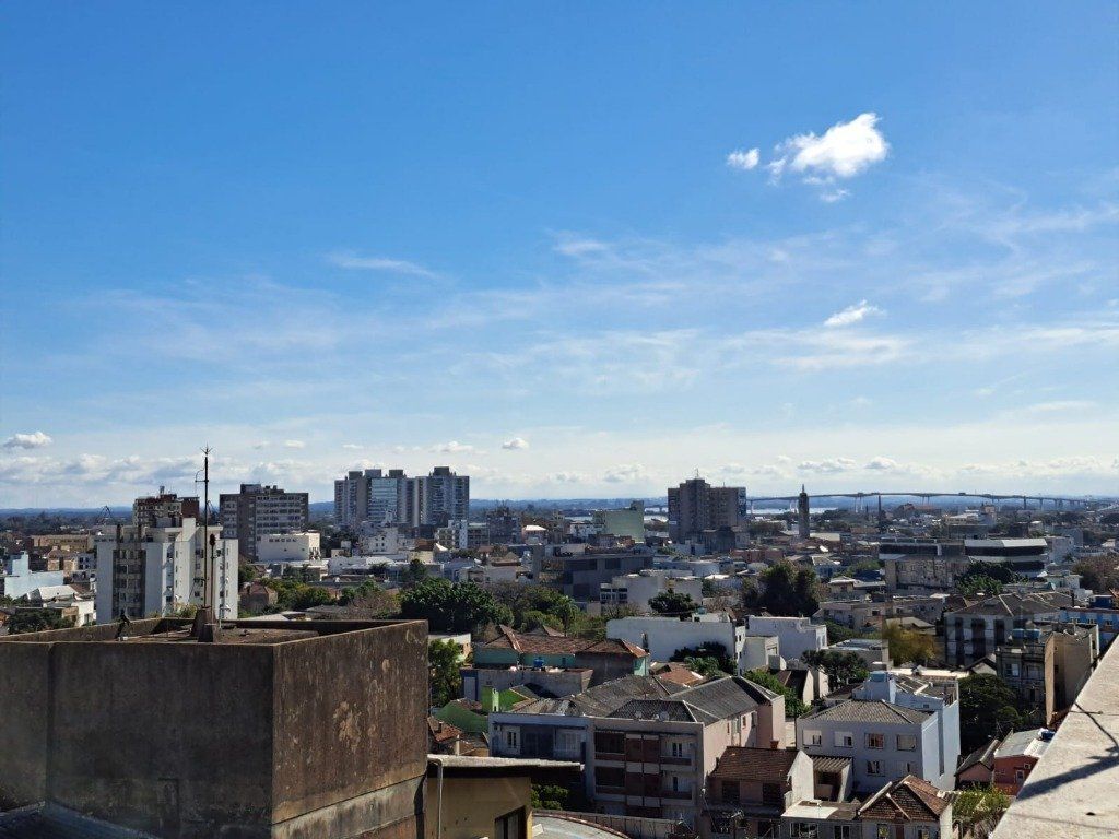 Vendo excelente cobertura com vista cinematografia, no Bairro Floresta. — foto 7