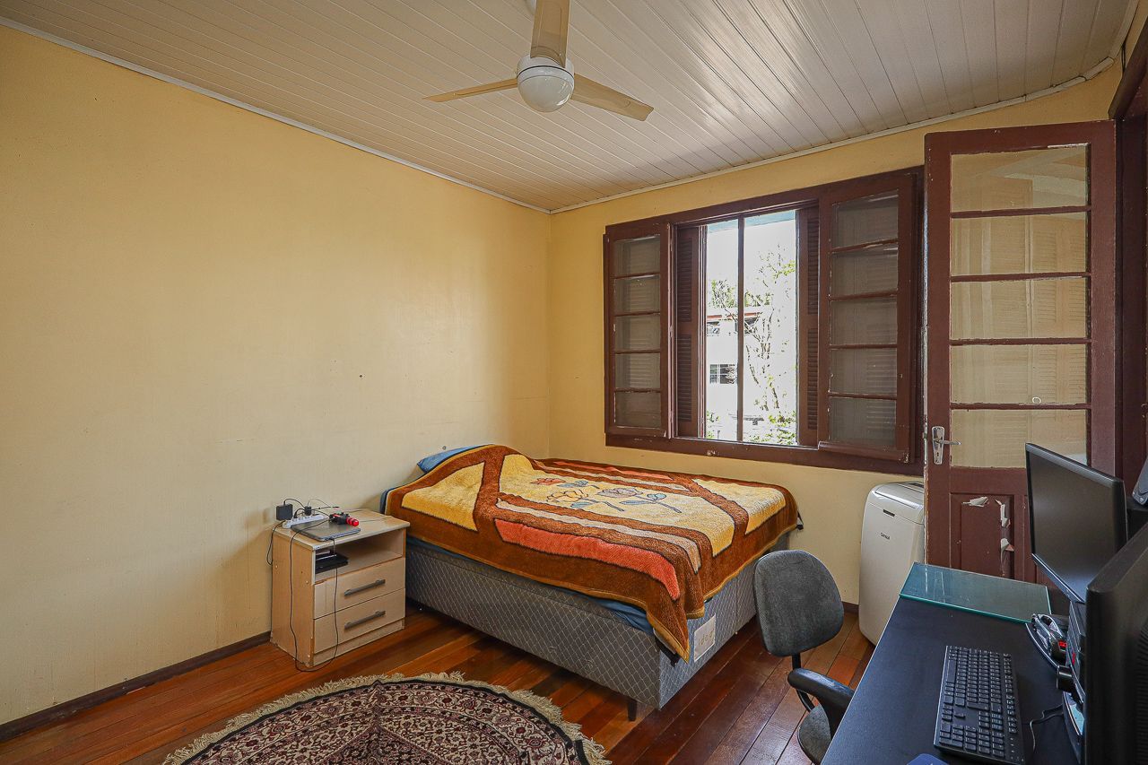 Vende sobrado com 3 dormitórios no bairro Floresta Porto Alegre/RS — foto 9