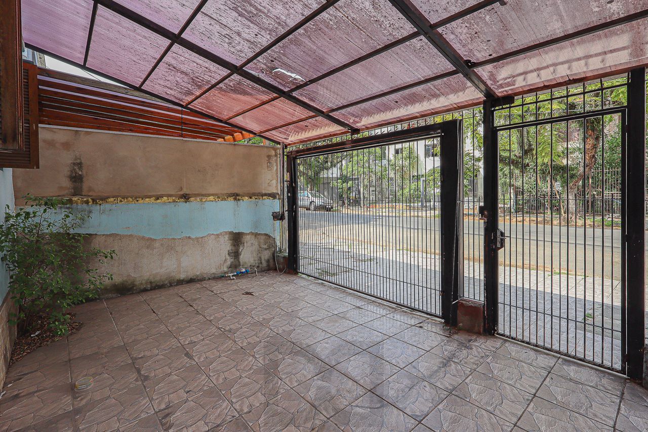 Vende sobrado com 3 dormitórios no bairro Floresta Porto Alegre/RS — foto 30