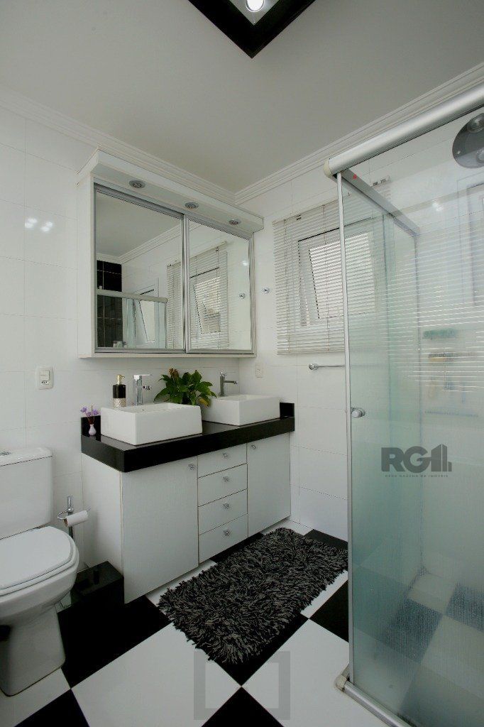 Casa 3 dormitórios, 300m², 3 banheiros, 4 garagens, Bairro Ecoville — foto 31