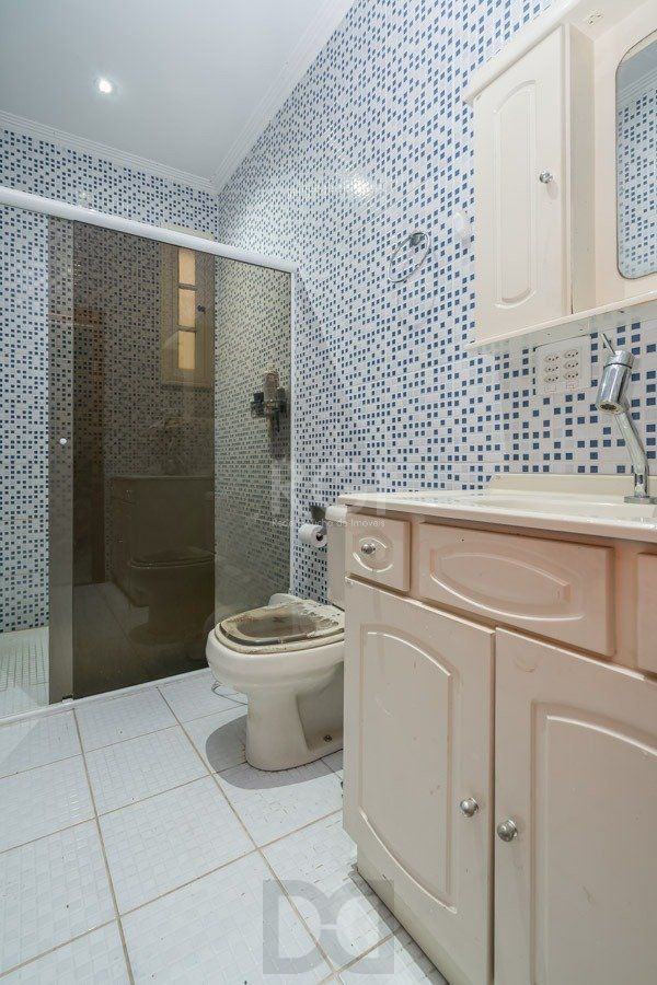 Casa para Venda - 259m², 4 dormitórios, sendo 1 suites, 4 vagas - Coronel Aparício Borges — foto 12