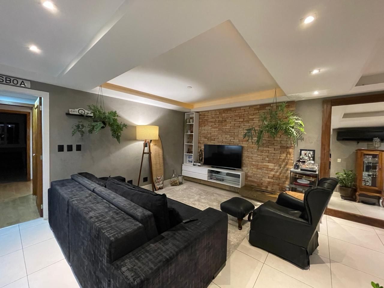 Apartamento à venda, 2 Quartos, 2 Banheiros, 2 Vagas, Bairro Menino Deus — foto 5