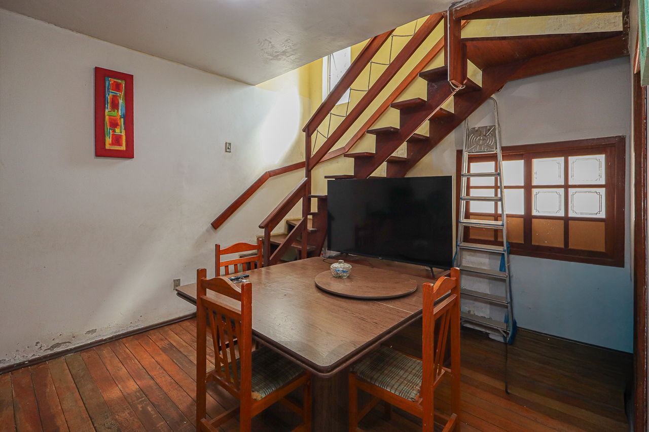 Vende sobrado com 3 dormitórios no bairro Floresta Porto Alegre/RS — foto 4