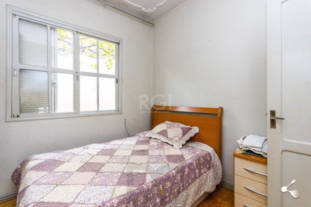 Casa para Venda - 221m², 4 dormitórios, sendo 1 suites, 2 vagas - São Geraldo — foto 15