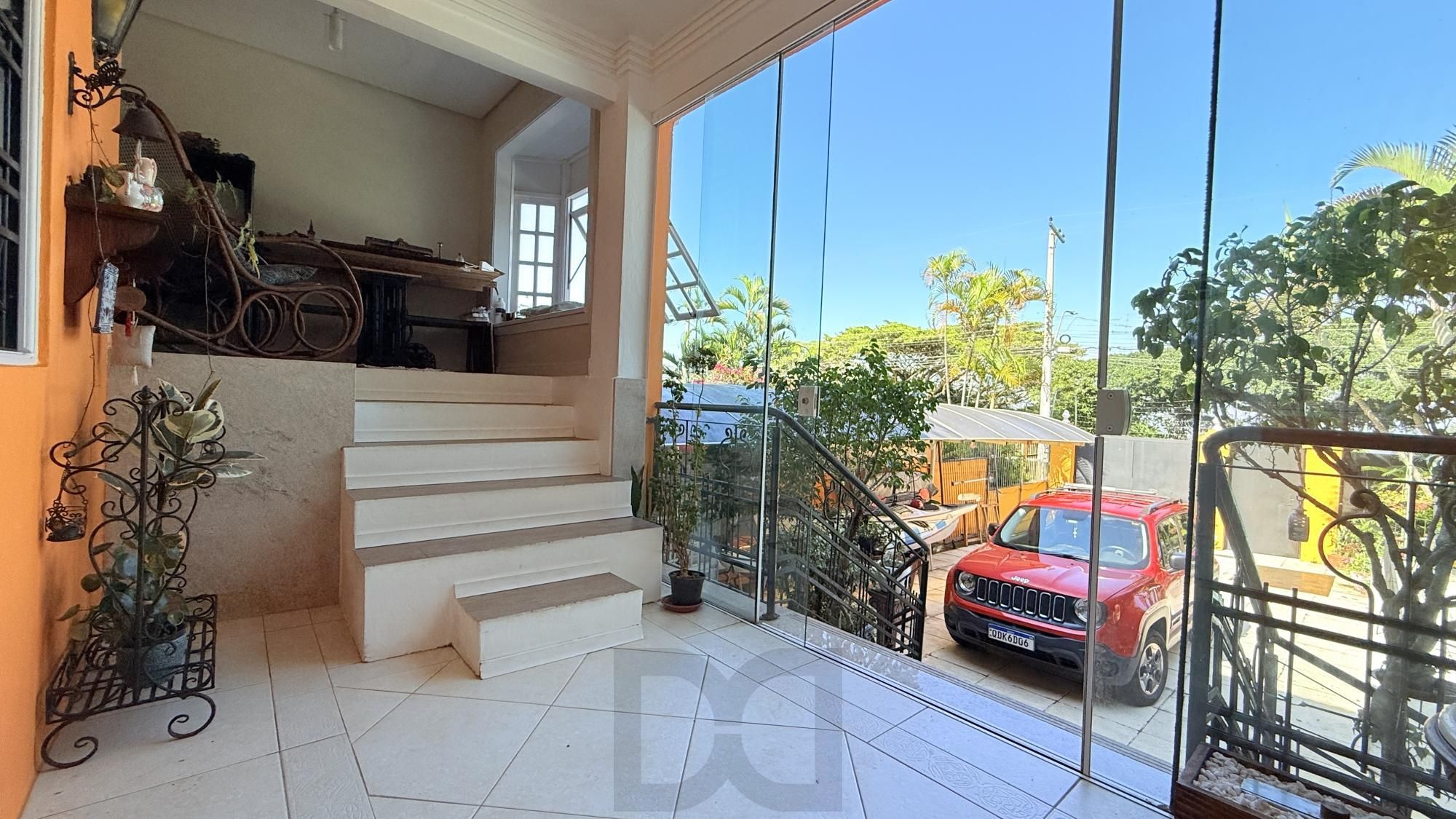 Casa Residencial  3 dormitórios com Piscina na Vila Assunção em Porto Alegre RS — foto 7