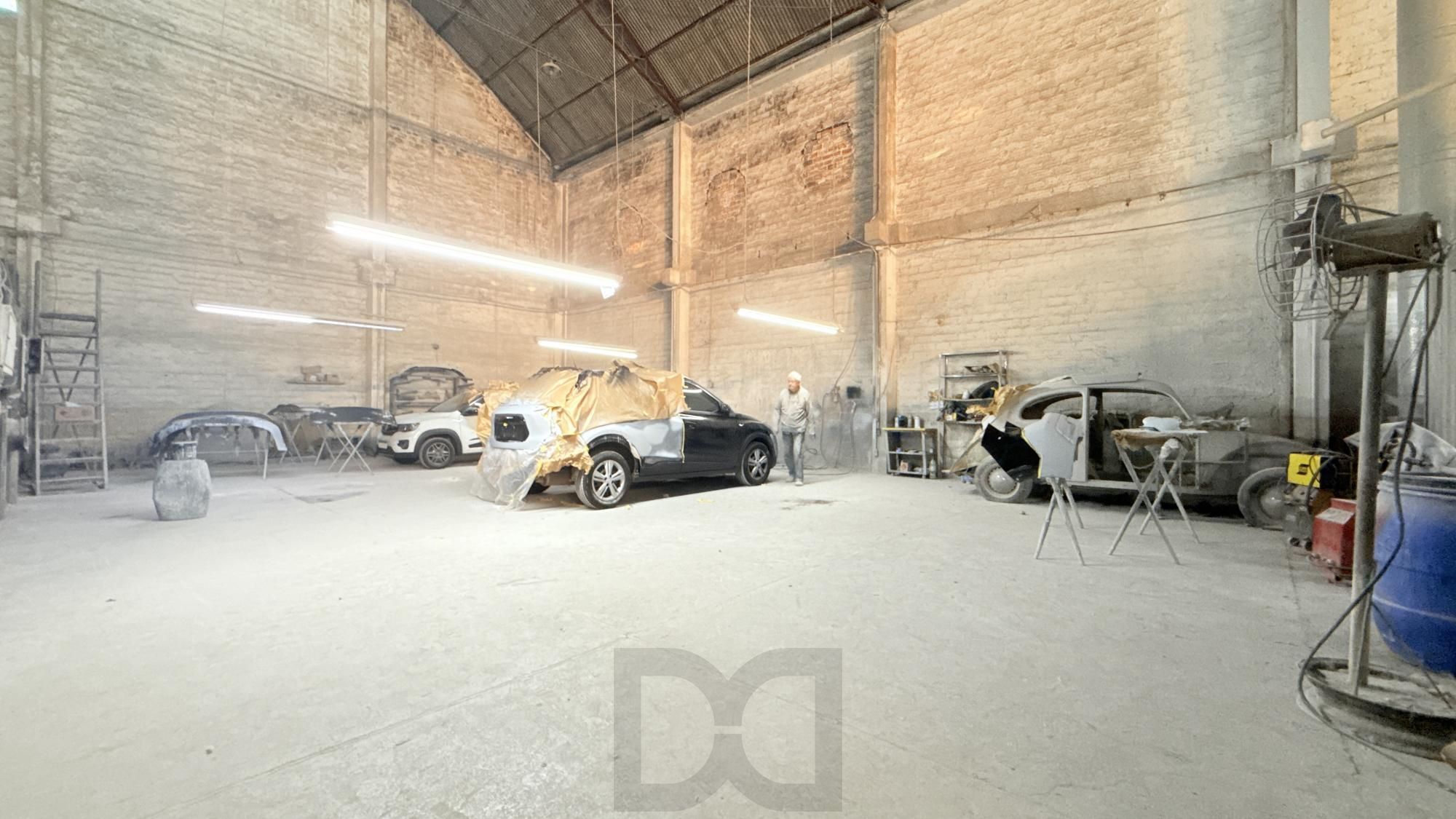 VENDE PAVILHÃO COM 1036 M² CONSTRUÍDOS EM TERRENO DE 1156M² COM TESTADA DE 29,20². — foto 4
