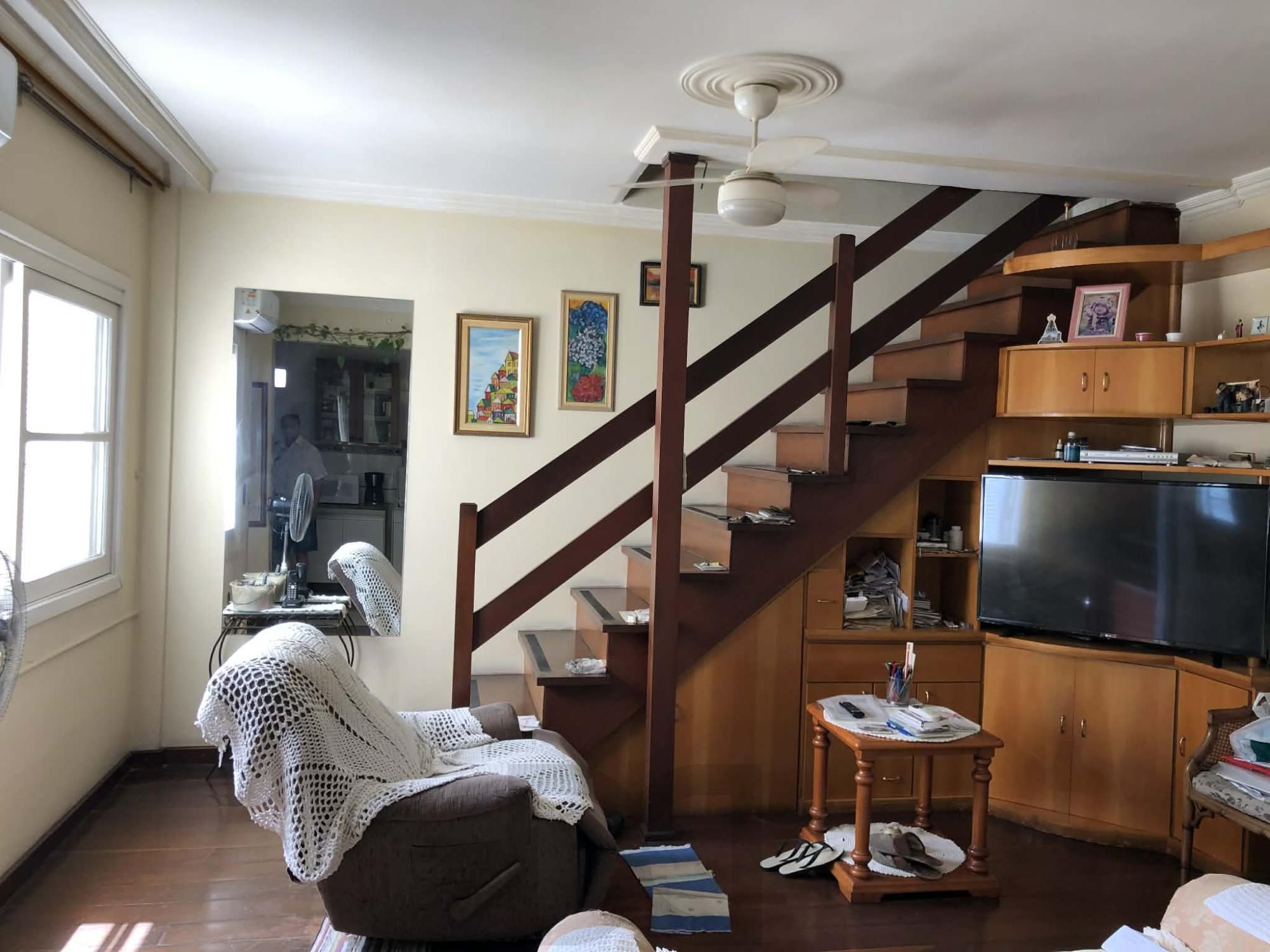 Predio residencial sendo uma cobertura e mais 03 apartamentos — foto 4
