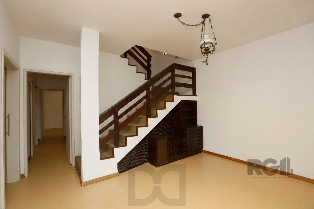 Casa 05 quartos / piscina / lareira / churrasqueira /pátio — foto 4