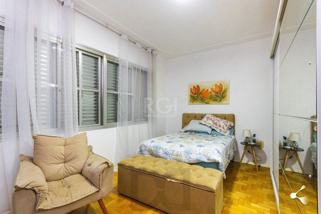 Casa para Venda - 221m², 4 dormitórios, sendo 1 suites, 2 vagas - São Geraldo — foto 26