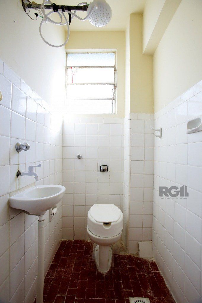 Vendo excelente cobertura com vista cinematografia, no Bairro Floresta. — foto 75