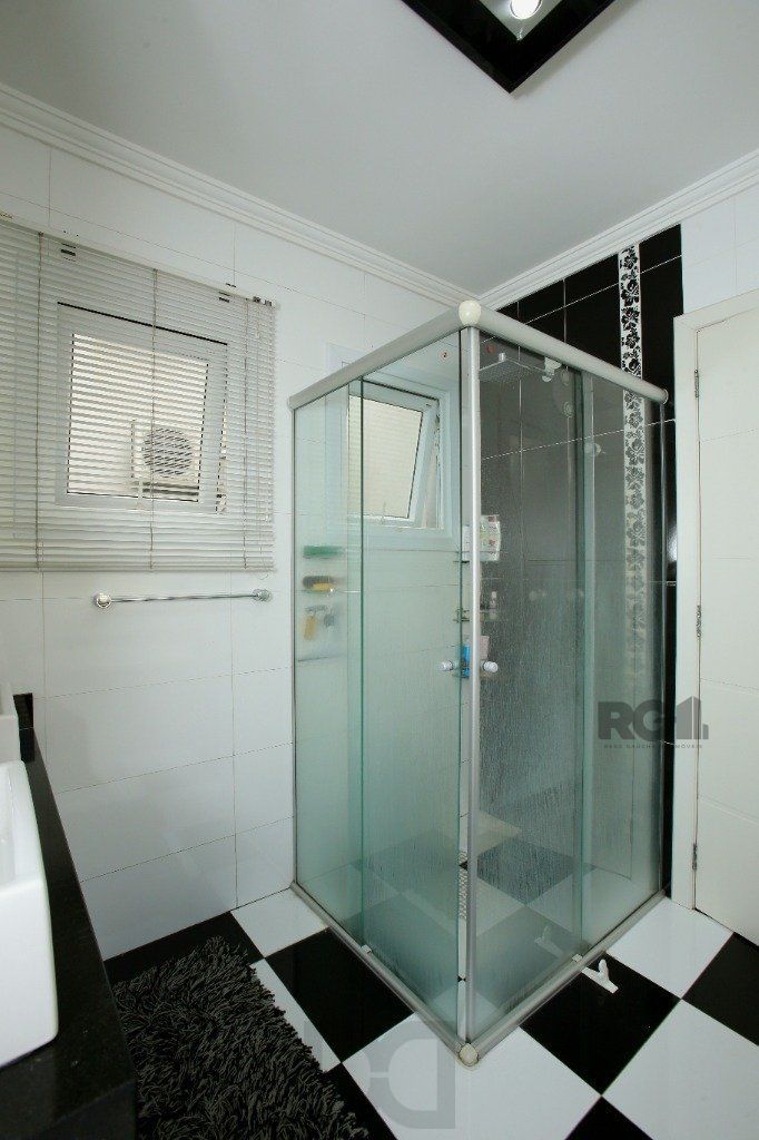 Casa 3 dormitórios, 300m², 3 banheiros, 4 garagens, Bairro Ecoville — foto 32