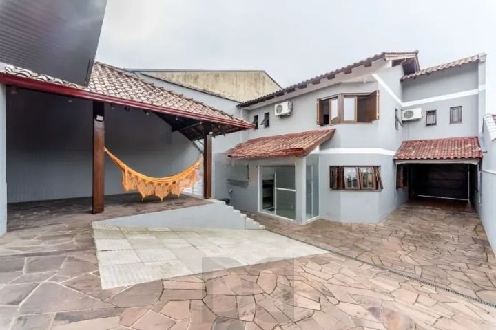 Casa 4 quartos com 233 m2 — foto 27