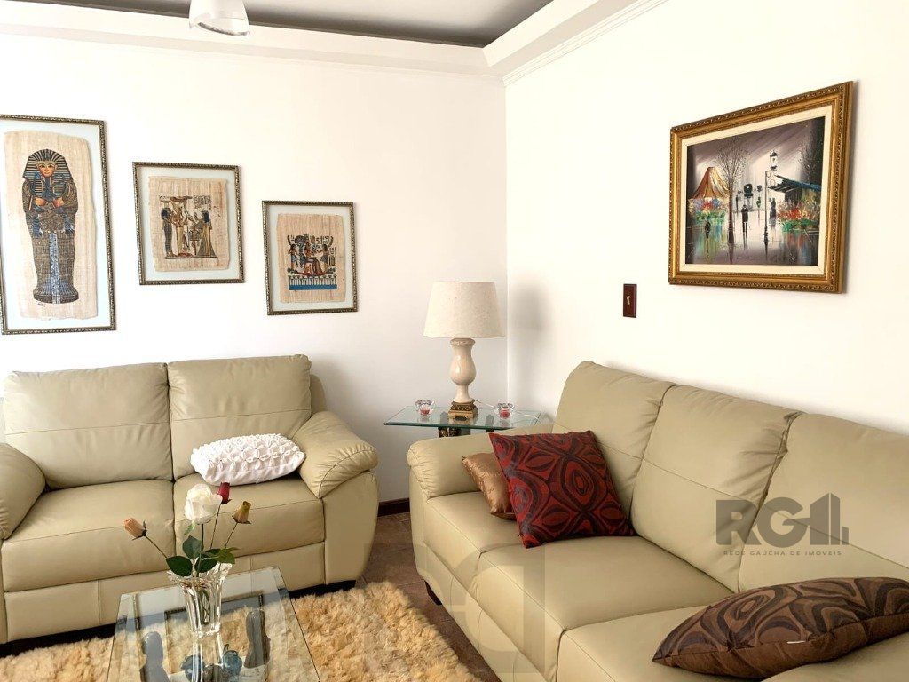 apartamento de 3 dormitórios , transformado em 2 com fácil reversão, Living para dois ambientes, com sacada fechada. — foto 3