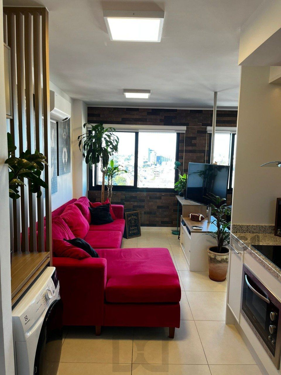 Apartamento com 01 dormitório com garagem, no Bairro Floresta! — foto 1