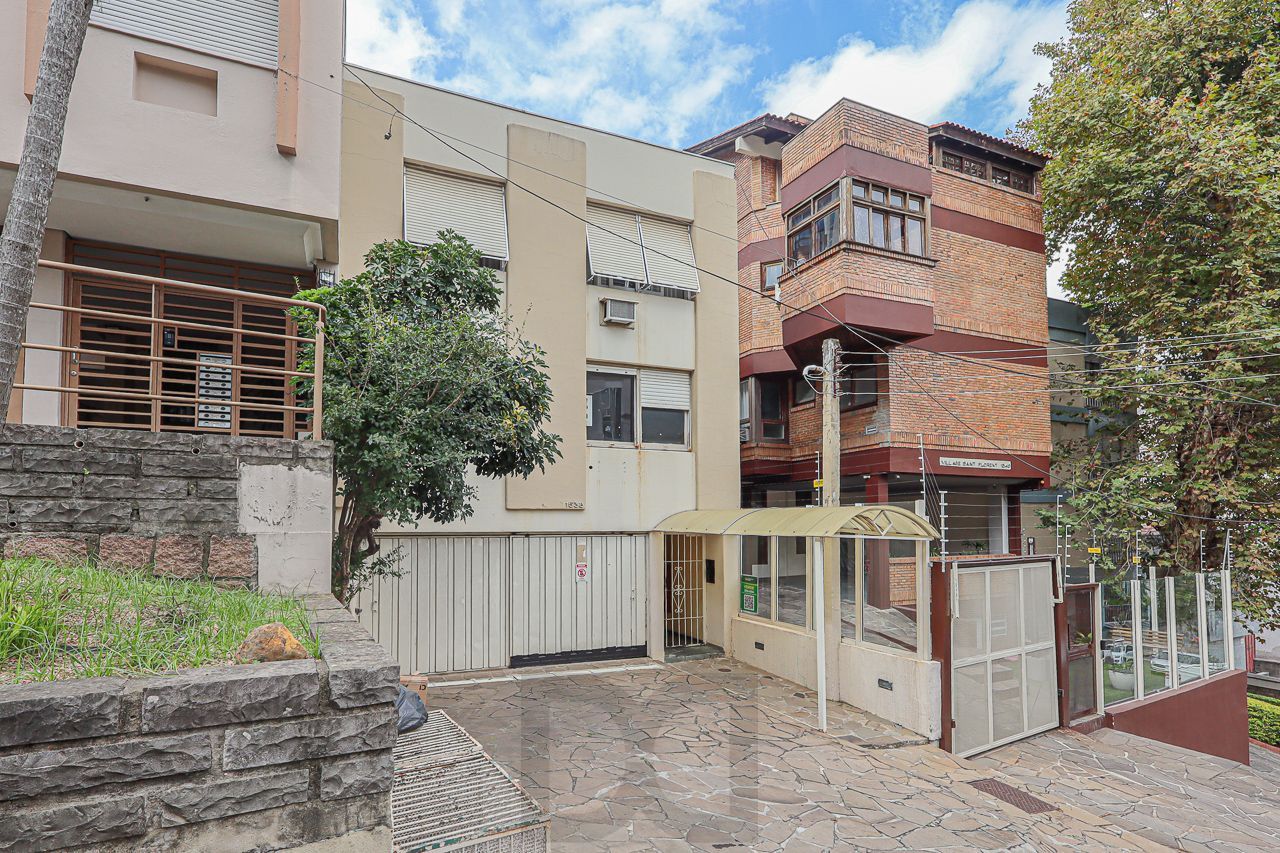 Pátio / Garden/ Petrópolis / Bela Vista — foto 1