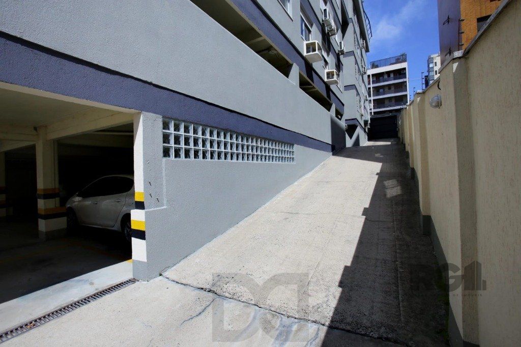 Apartamento, 2 Quartos, 2 Vagas, Bairro Petrópolis — foto 22