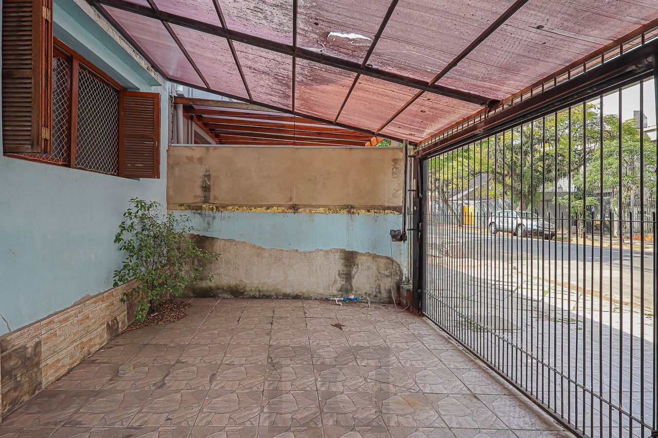 Vende sobrado com 3 dormitórios no bairro Floresta Porto Alegre/RS — foto 31