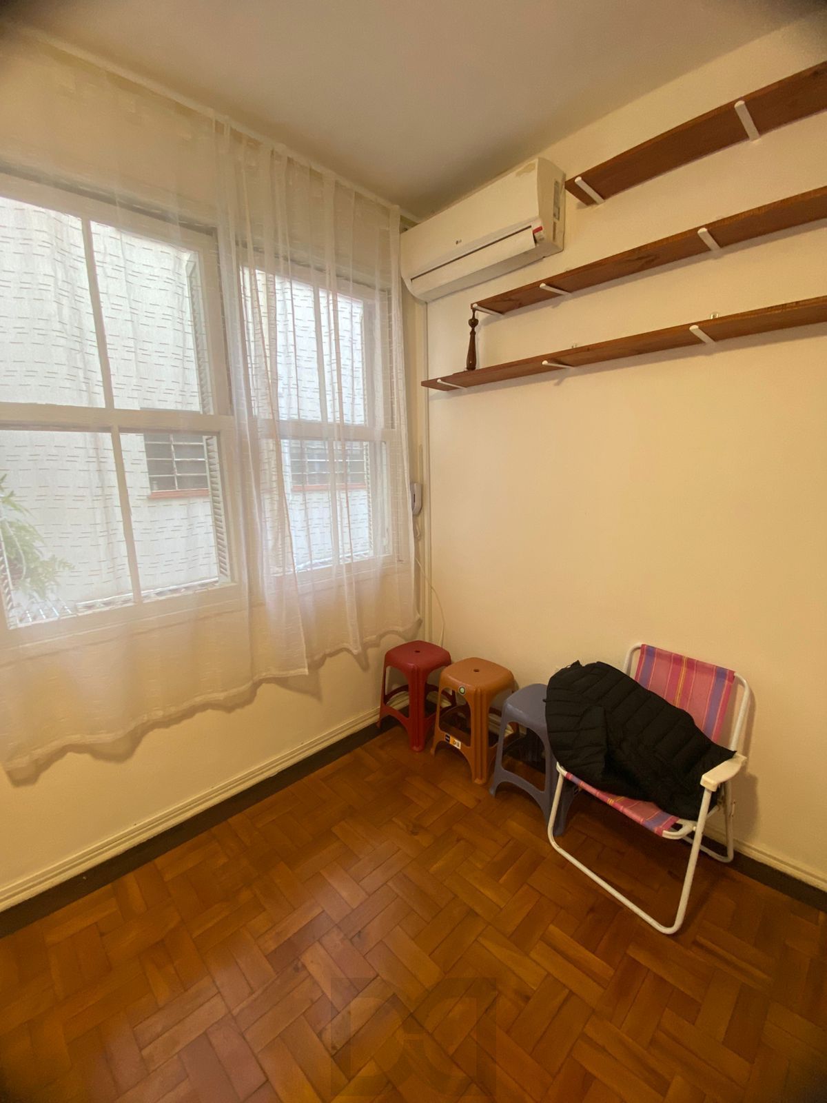 01 dormitório / Próximo a Sogipa — foto 13