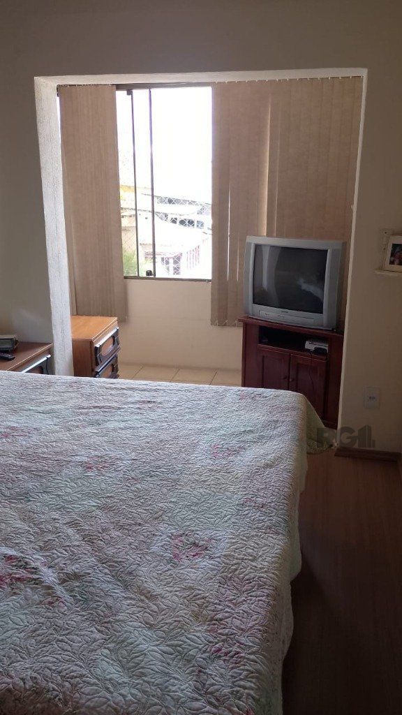 Com 2 quartos espaçosos, 1 banheiro, e 1 vaga de garagem — foto 7