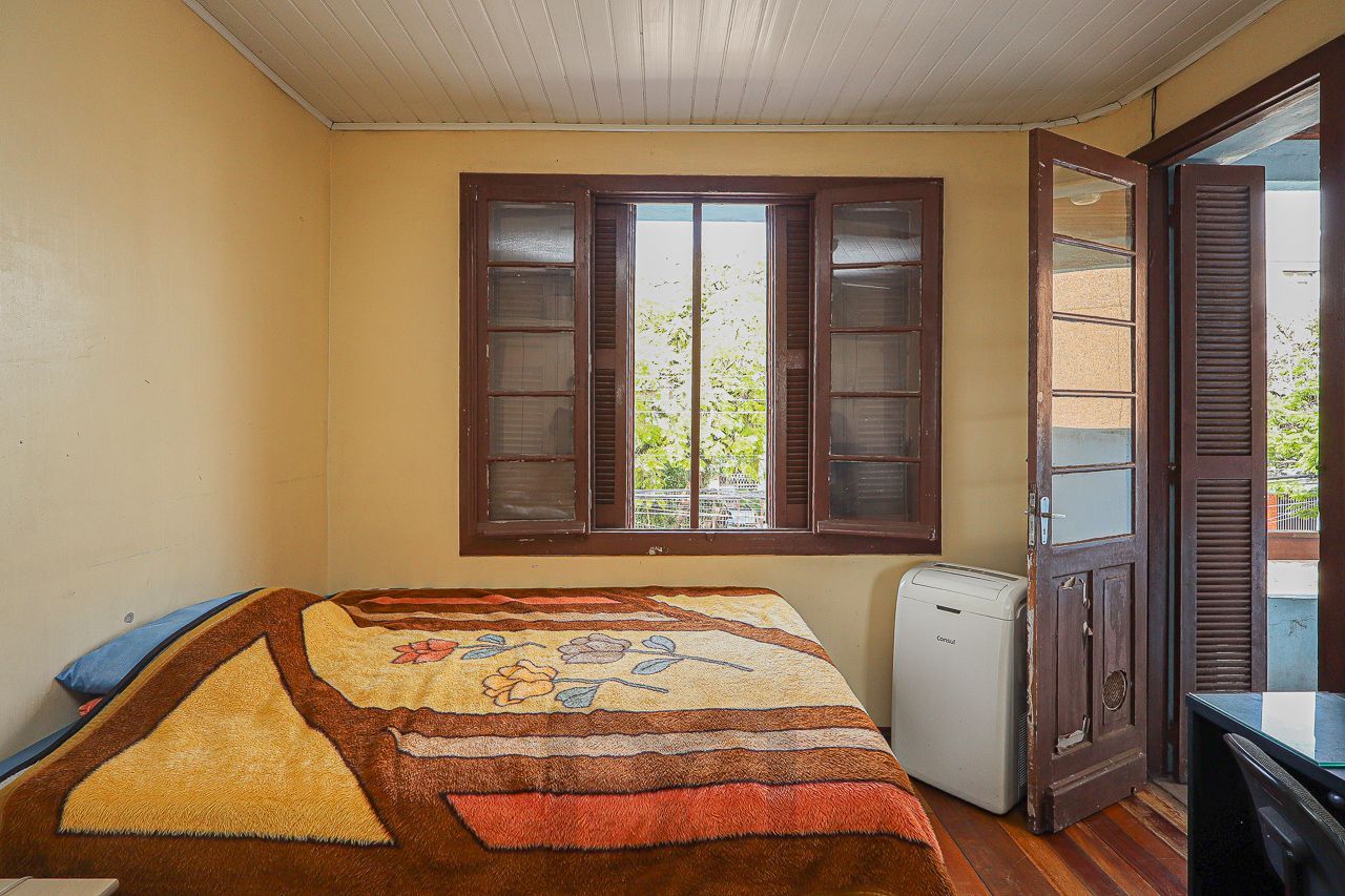 Vende sobrado com 3 dormitórios no bairro Floresta Porto Alegre/RS — foto 10