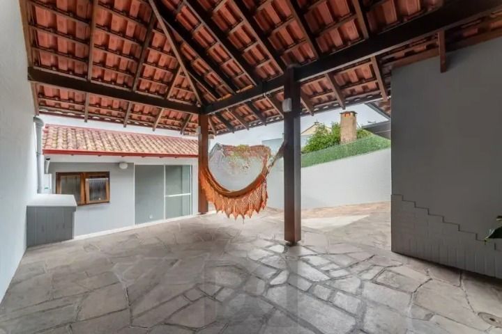 Casa 4 quartos com 233 m2 — foto 22