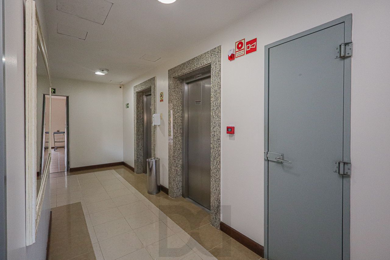 Apartamento 03 quartos de frente com sacada e com garagem — foto 50
