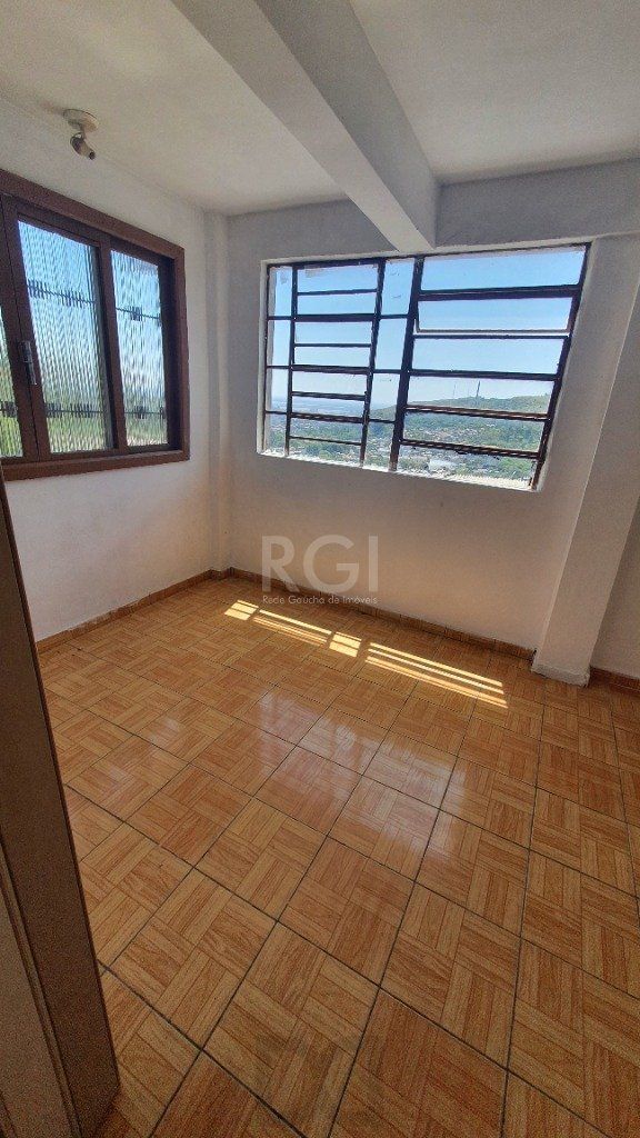 Casa para Venda - 290m², 4 dormitórios, sendo 2 suites, 2 vagas - Cascata — foto 10