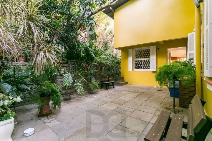 Casa em Petrópolis com terreno de 460 m2 — foto 40