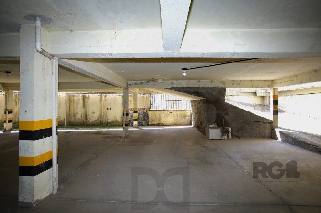 Apartamento, 2 Quartos, 2 Vagas, Bairro Petrópolis — foto 21