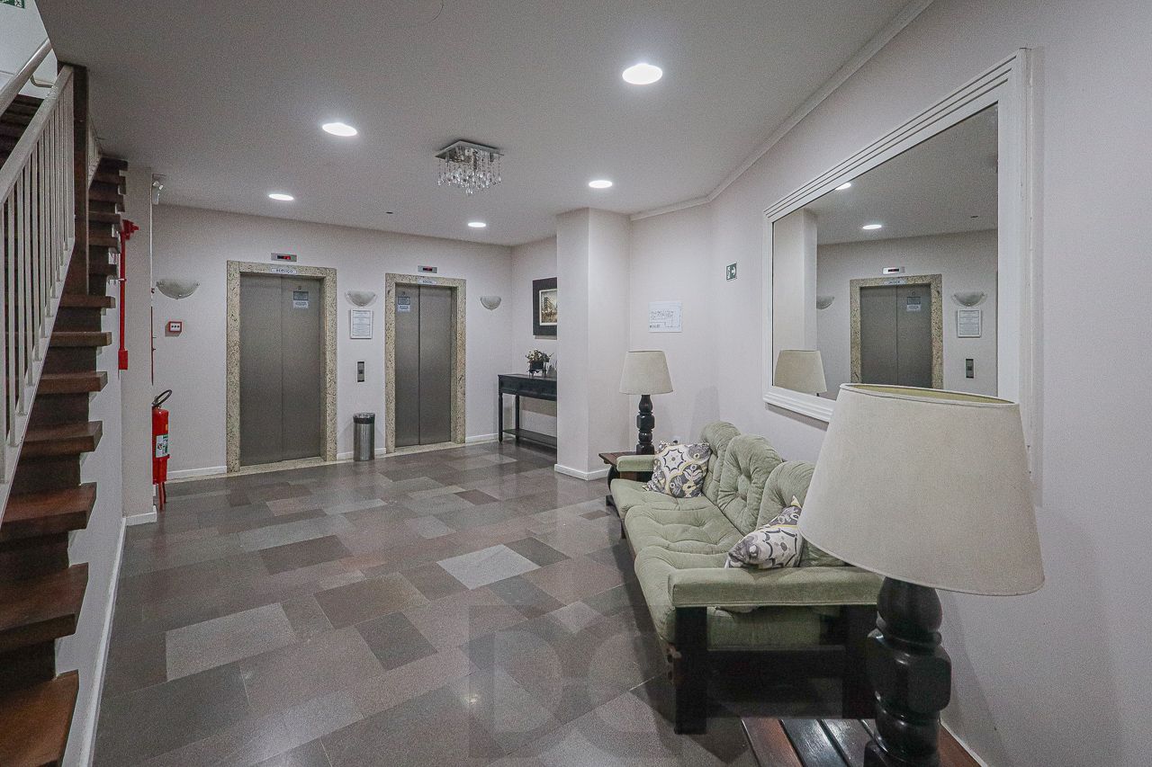 Apartamento 02 dormitórios no Bairro Floresta em Porto Alegre — foto 31