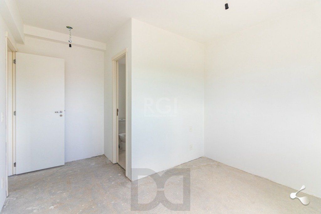 vende 03 dormitórios, living para dois ambientes, banheiro social, cozinha com churrasqueira e área de serviço com garagem — foto 6
