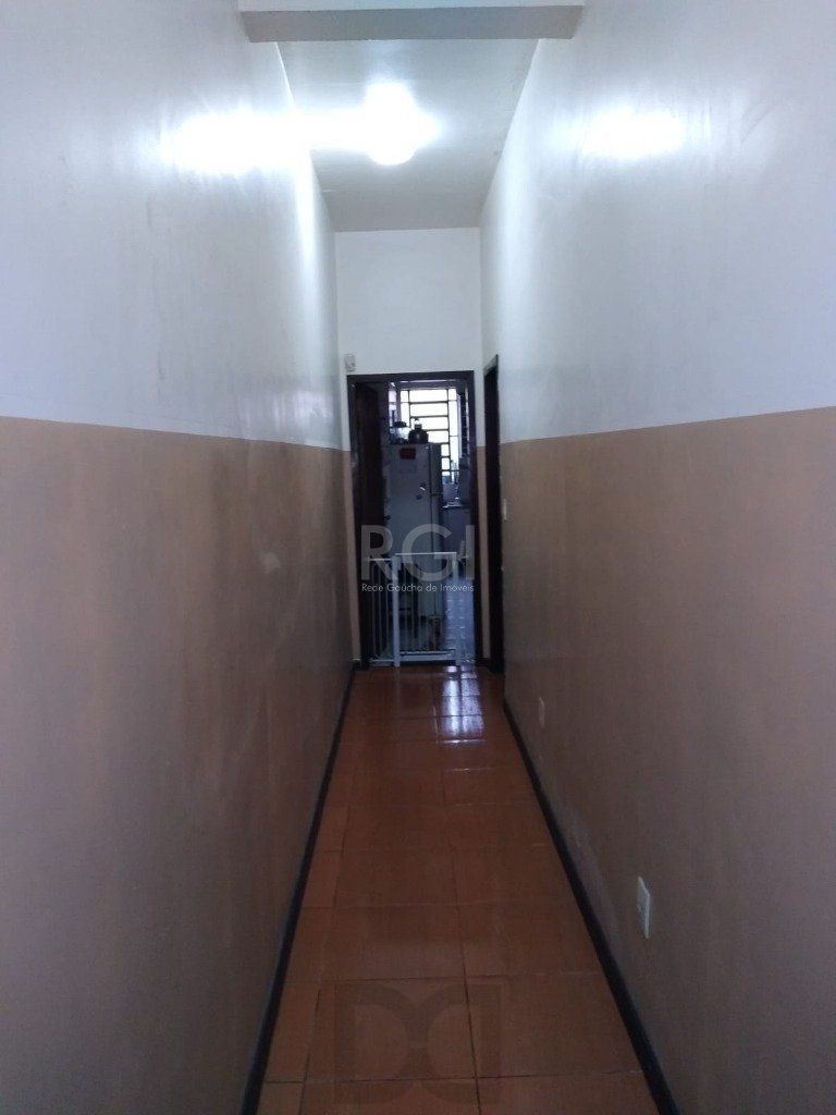 Casa para Venda - 265m², 5 dormitórios, sendo 2 suites, Floresta — foto 6