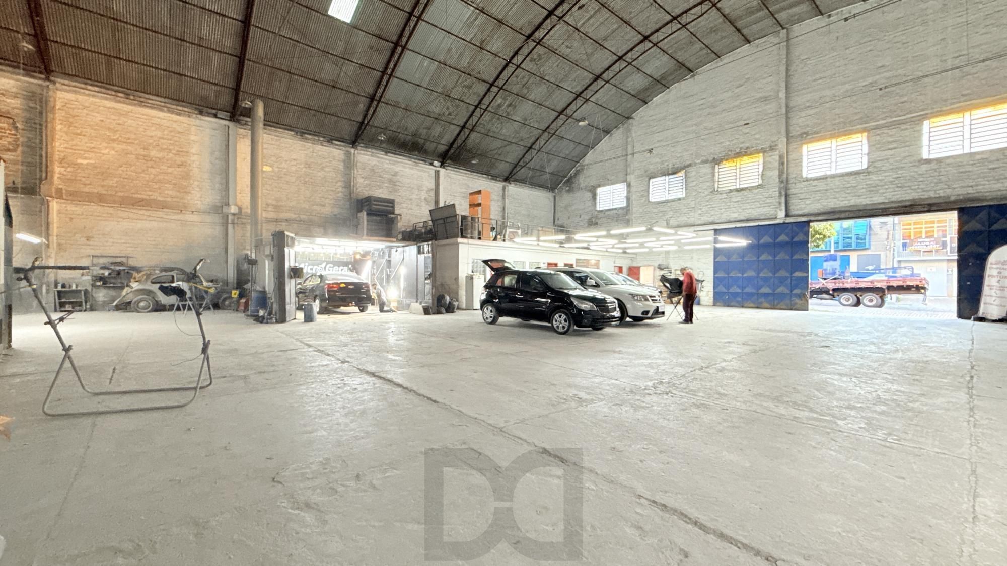 VENDE PAVILHÃO COM 1036 M² CONSTRUÍDOS EM TERRENO DE 1156M² COM TESTADA DE 29,20². — foto 2