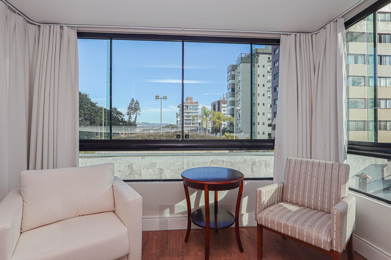 Apartamento 02 Quartos no Bairro Petrópolis em Porto Alegre — foto 21