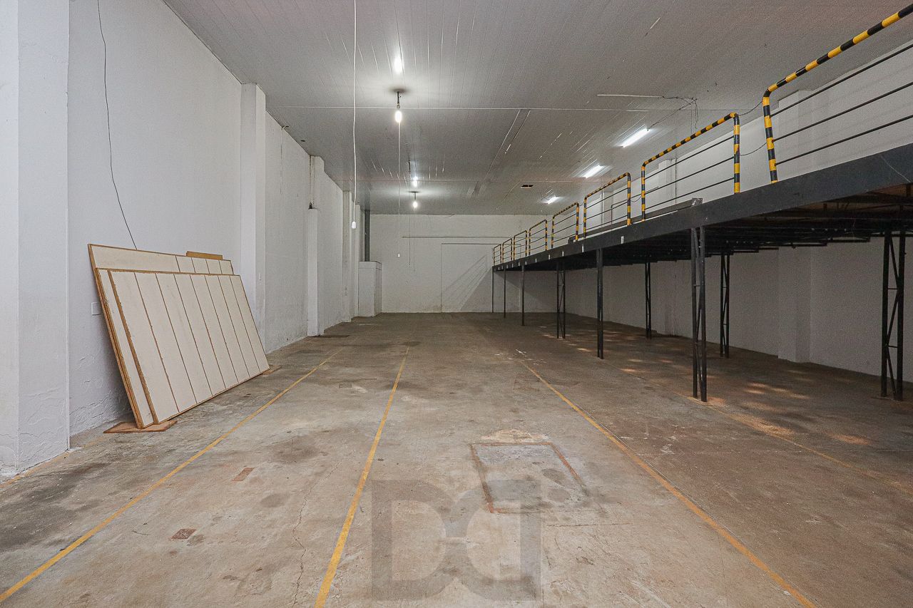 Prédio Comercial com entrada para caminhão — foto 5