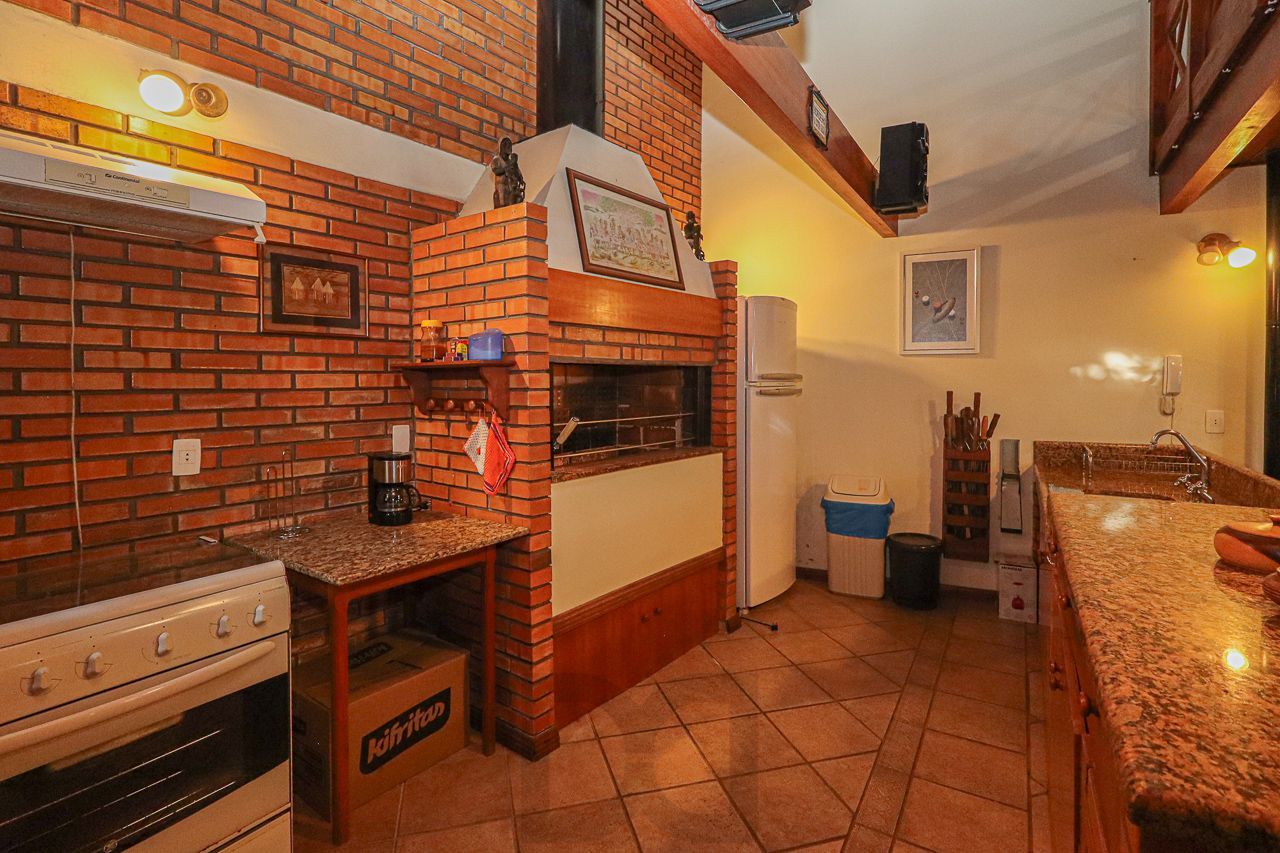 Casa em Petrópolis com terreno de 460 m2 — foto 62