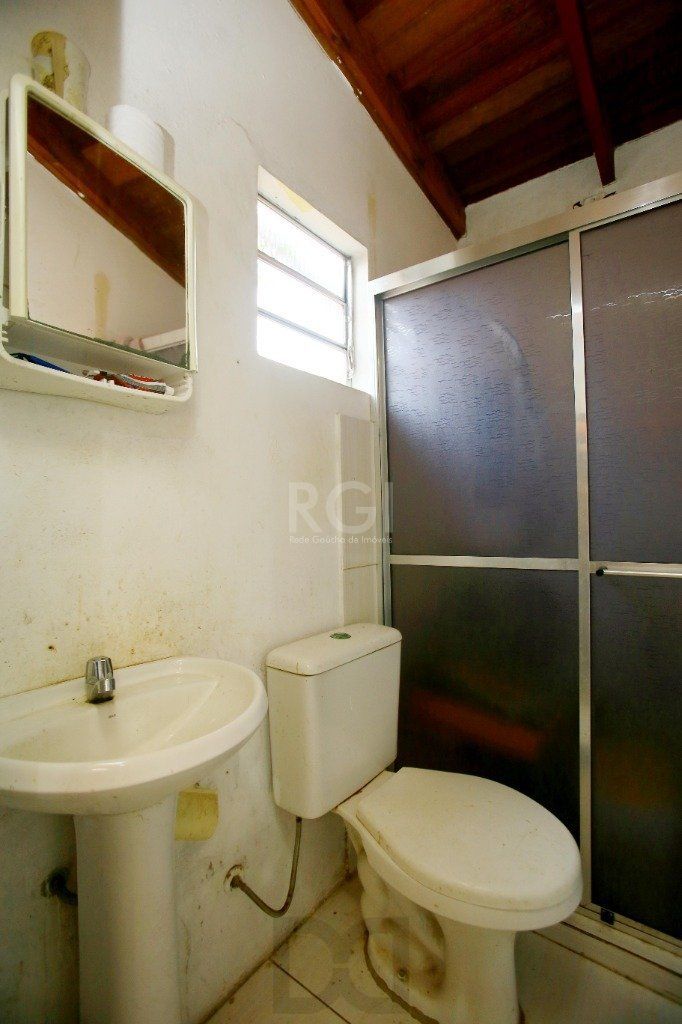 Casa 2 Dormitório(s) Bairro Hípica — foto 8