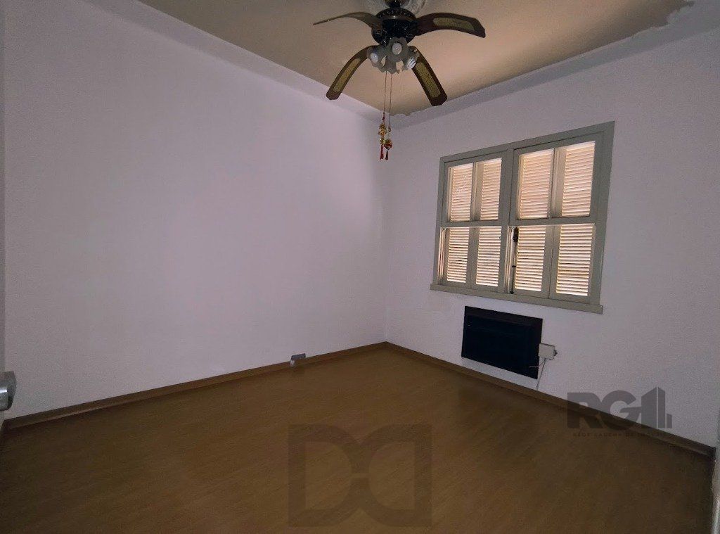 Apartamento 50 m2 com 02 dormitório no Bairro Floresta em Porto Alegre. — foto 6