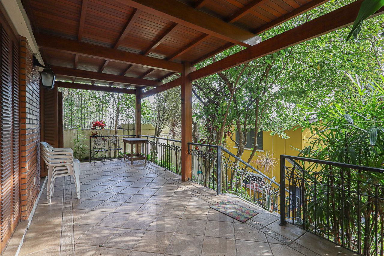 Casa em Petrópolis com terreno de 460 m2 — foto 58
