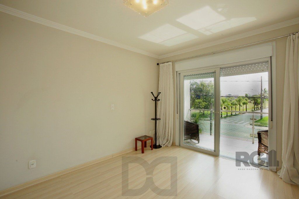 Casa 3 dormitórios, 300m², 3 banheiros, 4 garagens, Bairro Ecoville — foto 36