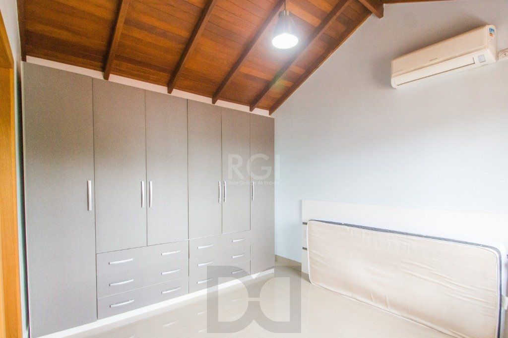 Casa para Venda - 380.83m², 5 dormitórios, sendo 1 suites, 2 vagas - Glória — foto 9