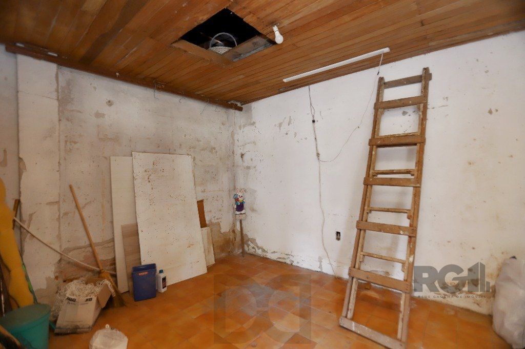 Casa 3 Dormitório(s) Bairro Passo da Areia — foto 49