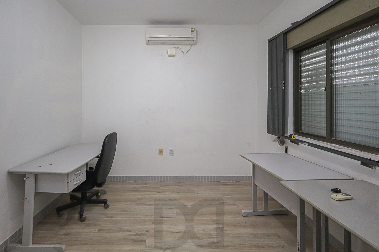 Pavilhao Comercial, Locação / Venda, 596 m², Bairro Partenon, Porto Alegre — foto 11