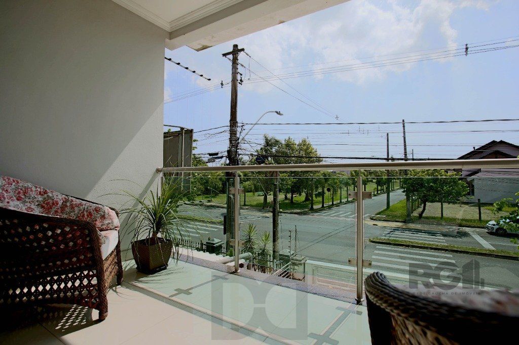 Casa 3 dormitórios, 300m², 3 banheiros, 4 garagens, Bairro Ecoville — foto 40