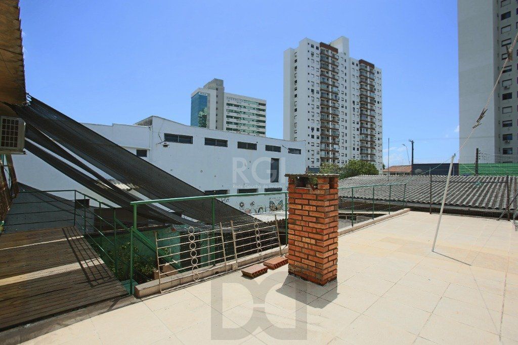 Casa para Venda - 350m², 3 dormitórios, 3 vagas - Passo da Areia — foto 32