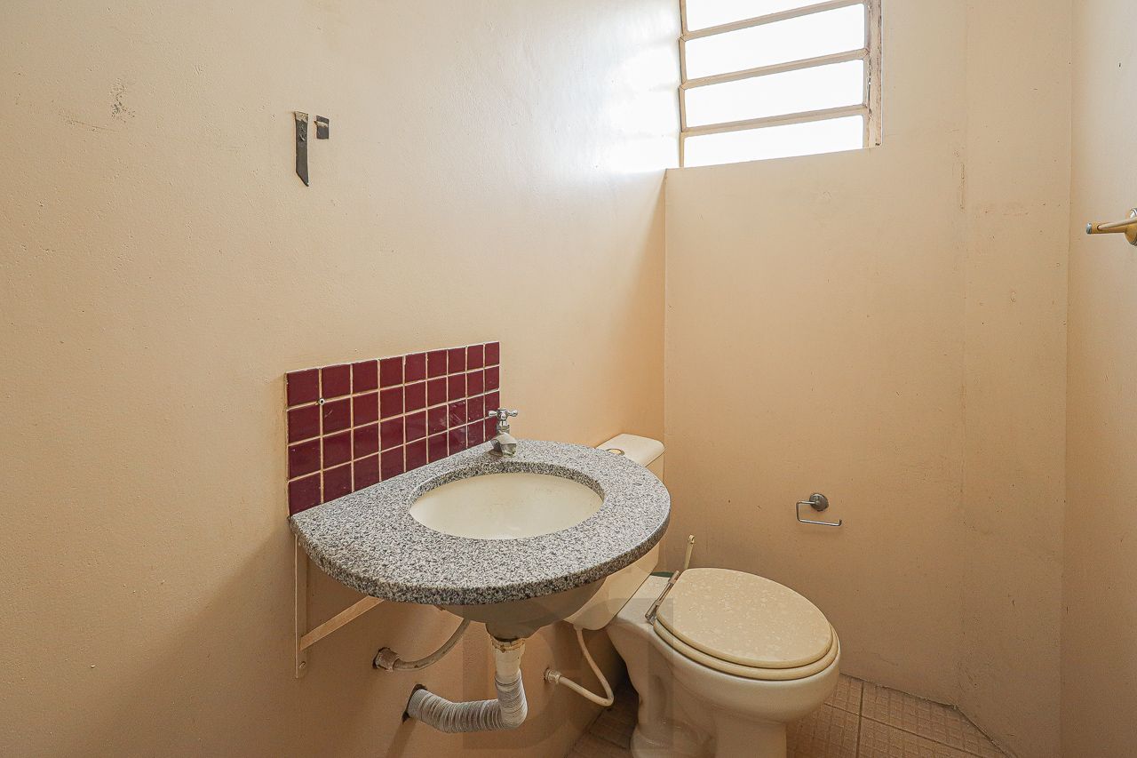 Prédio Comercial com entrada para caminhão — foto 24