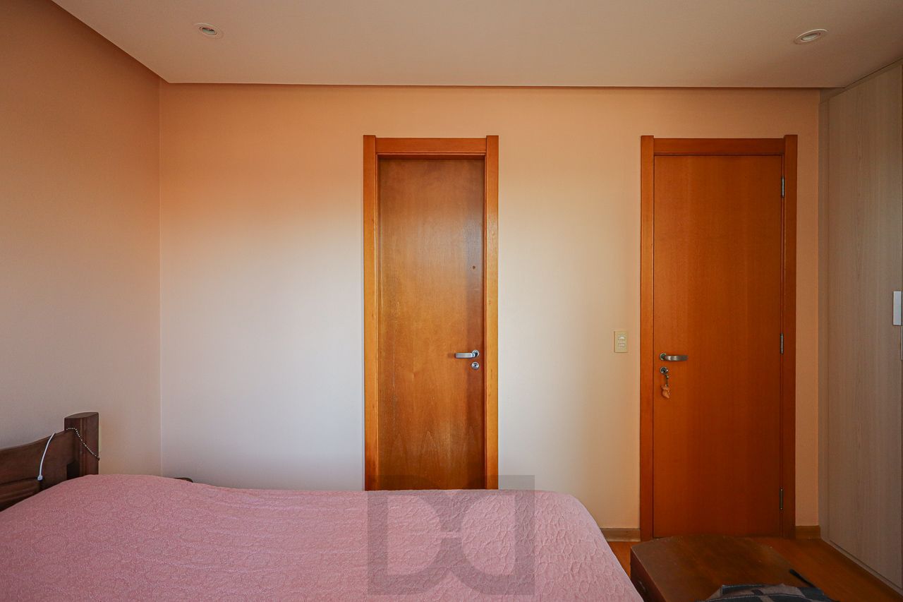 Apartamento 03 quartos de frente com sacada e com garagem — foto 24