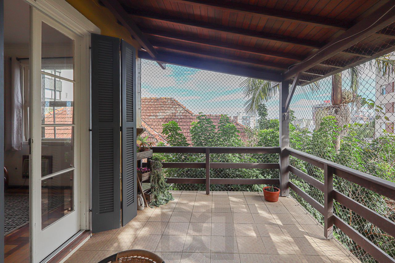 Casa em Petrópolis com terreno de 460 m2 — foto 26